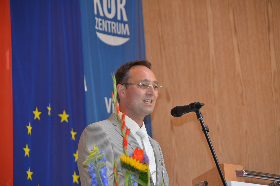 Eröffnungsrede von Geschäftsführer Stephan Gesell bei der Eröffnung des Kurzentrum Waren (Müritz) im Juni 2012 (Foto: Wüstemann)